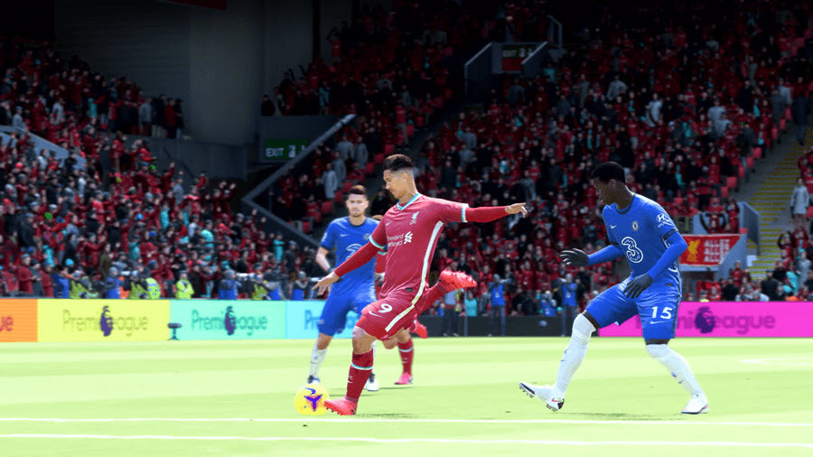 EA SPORTS FC 25 Flacher Vollspannschuss