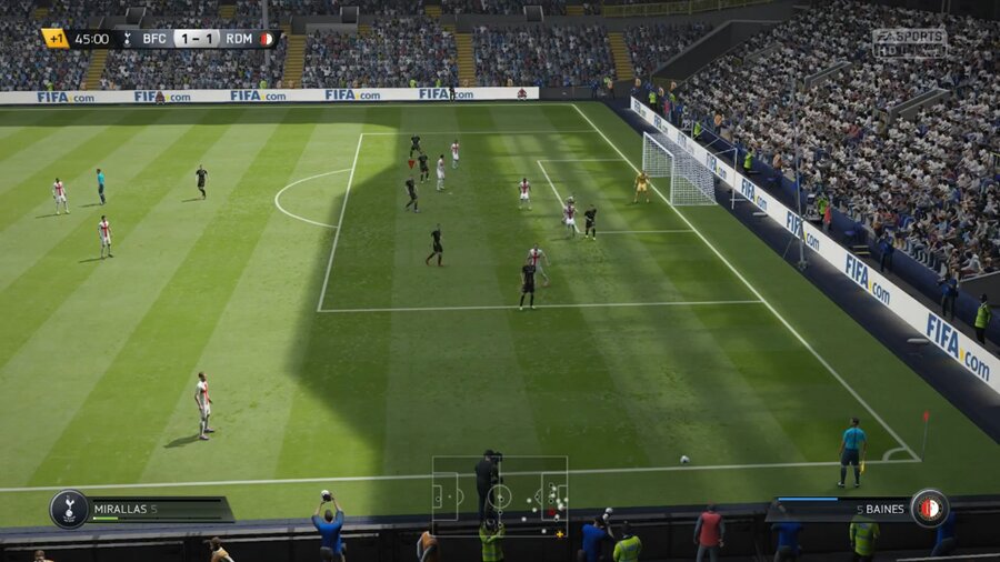 EA SPORTS FC 25 Einwurf-Bug