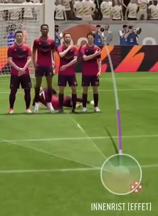 EA SPORTS FC 25 Freistoß mit Innenrist